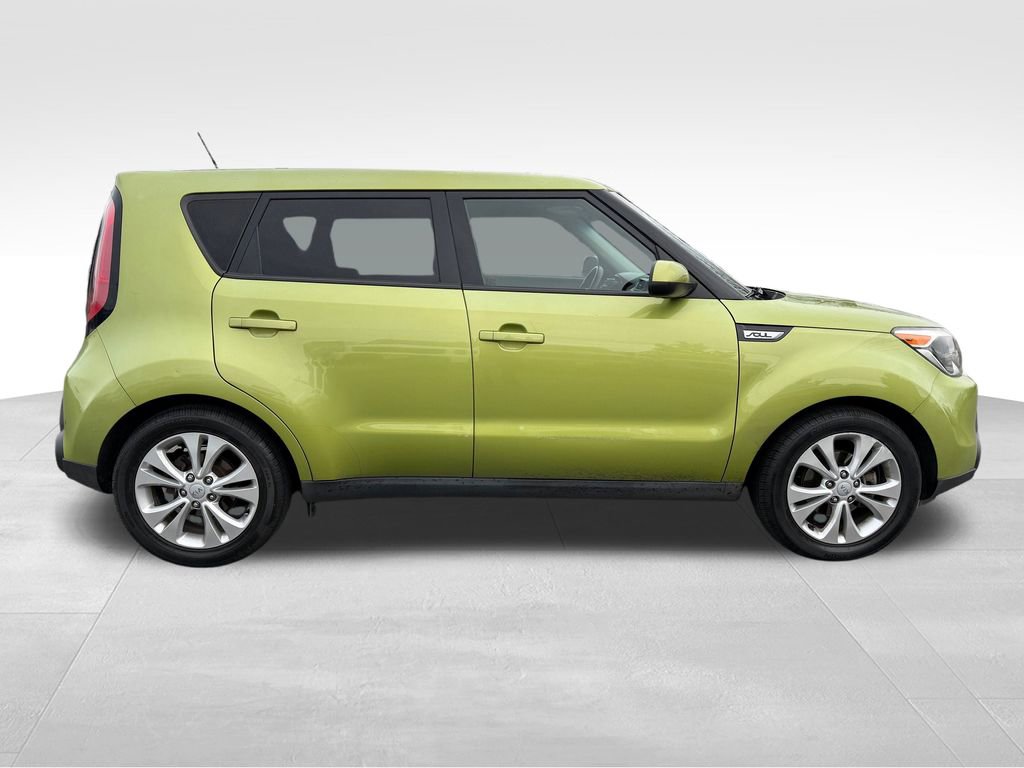 Used 2015 Kia Soul + image 8