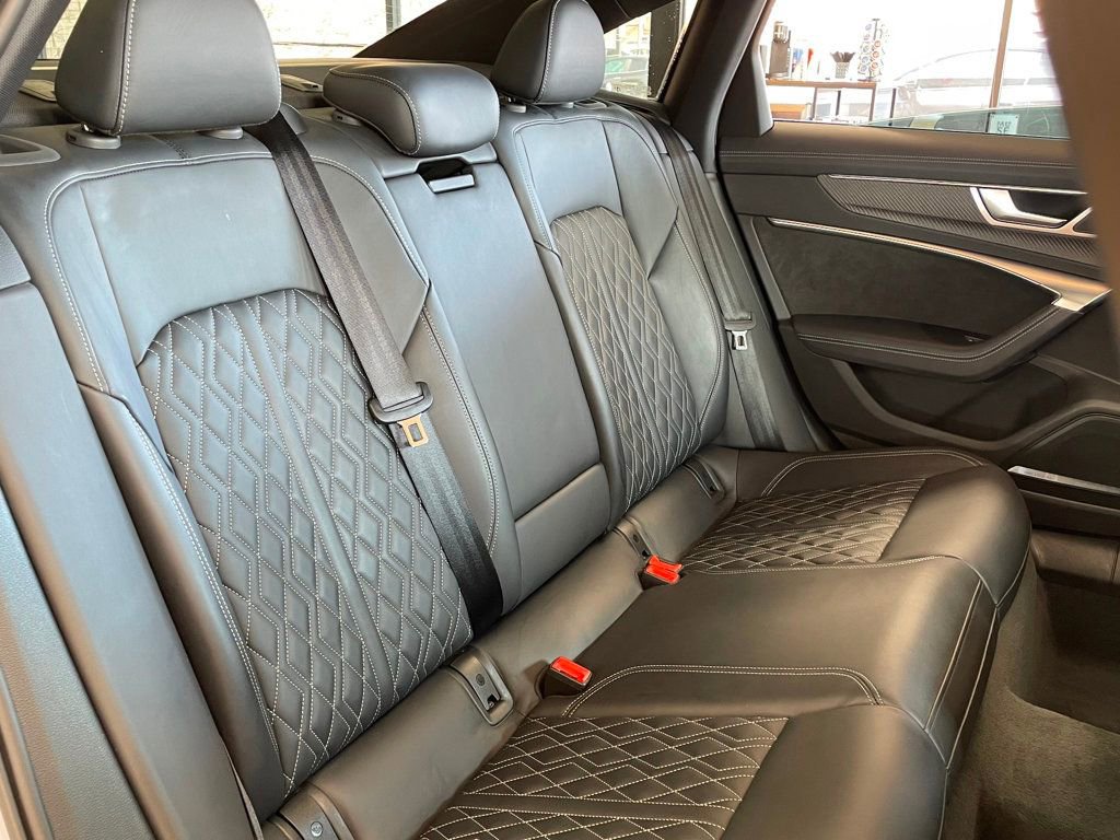 Used 2021 Audi S6 Premium Plus w/ S Sport Package image 29