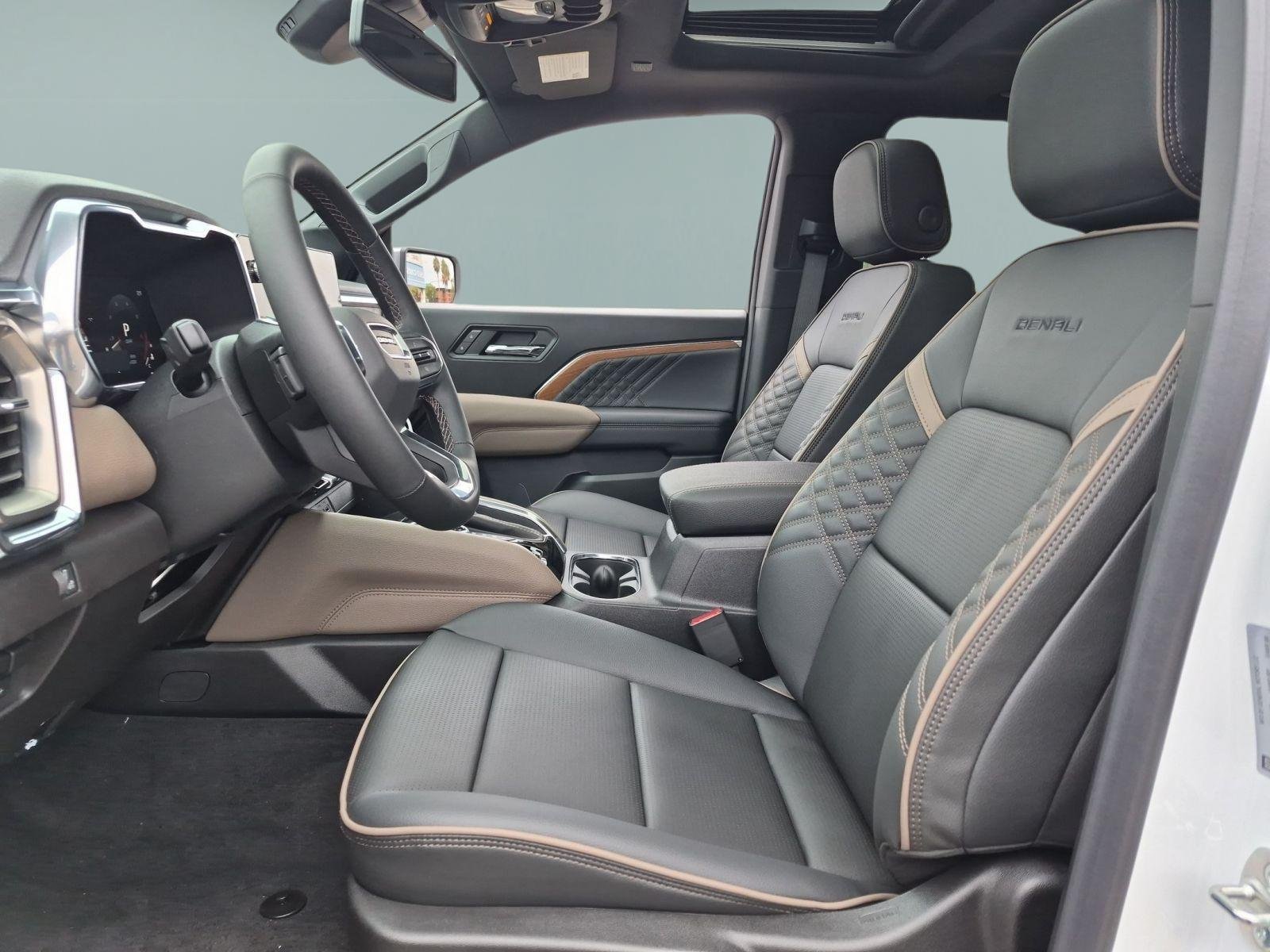 New 2026 GMC Canyon Denali AWD/4WD image 19