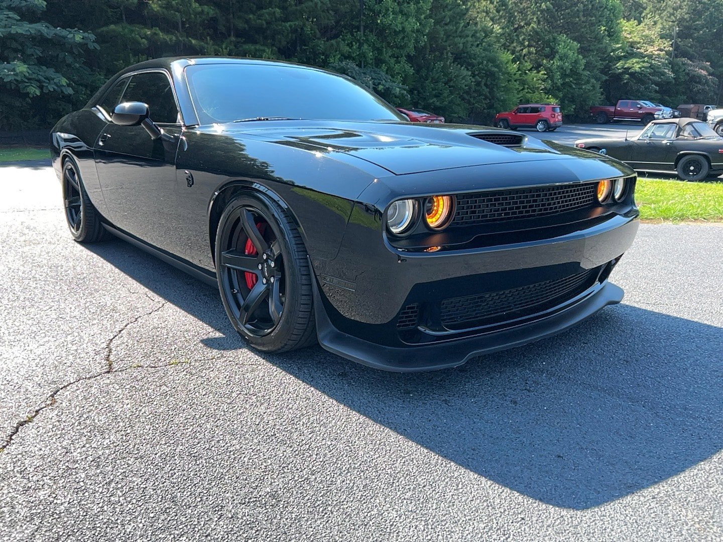 Used 2017 Dodge Challenger SRT Hellcat RWD image 3
