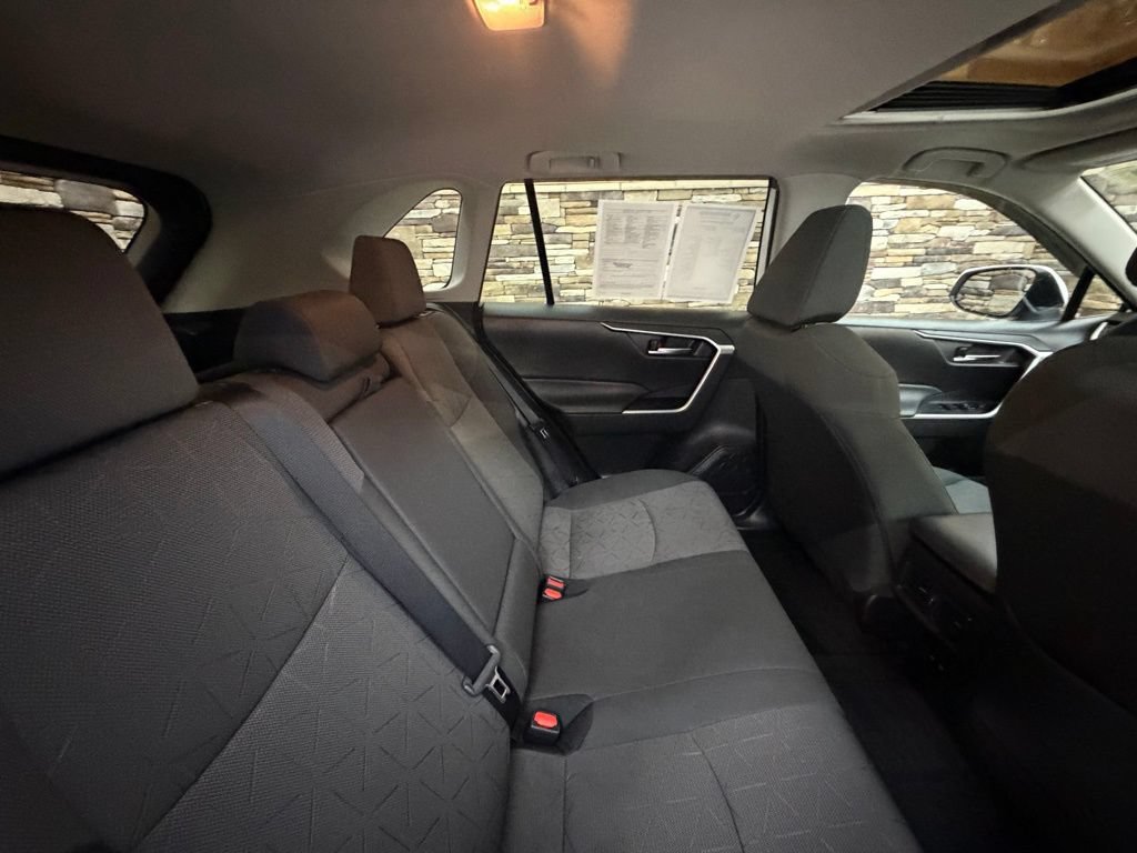 Used 2020 Toyota RAV4 XLE w/ Convenience Package AWD/4WD image 30