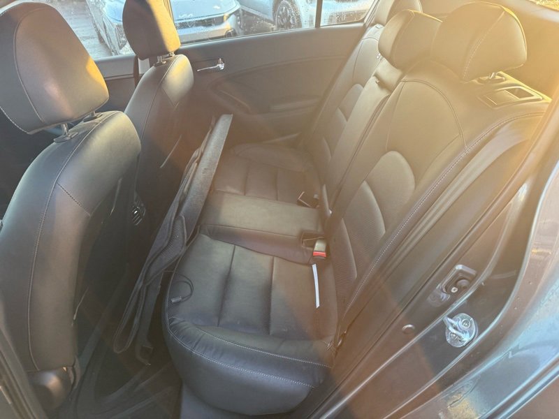 Used 2017 Kia Forte EX w/ EX Premium Tech Package image 8