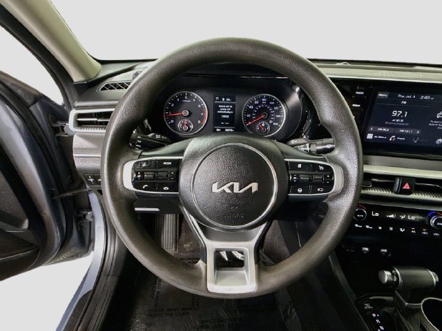 Used 2023 Kia K5 LXS FWD image 12