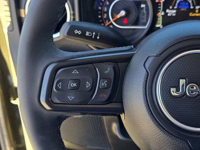 Used 2025 Jeep Gladiator Sport AWD/4WD image 17