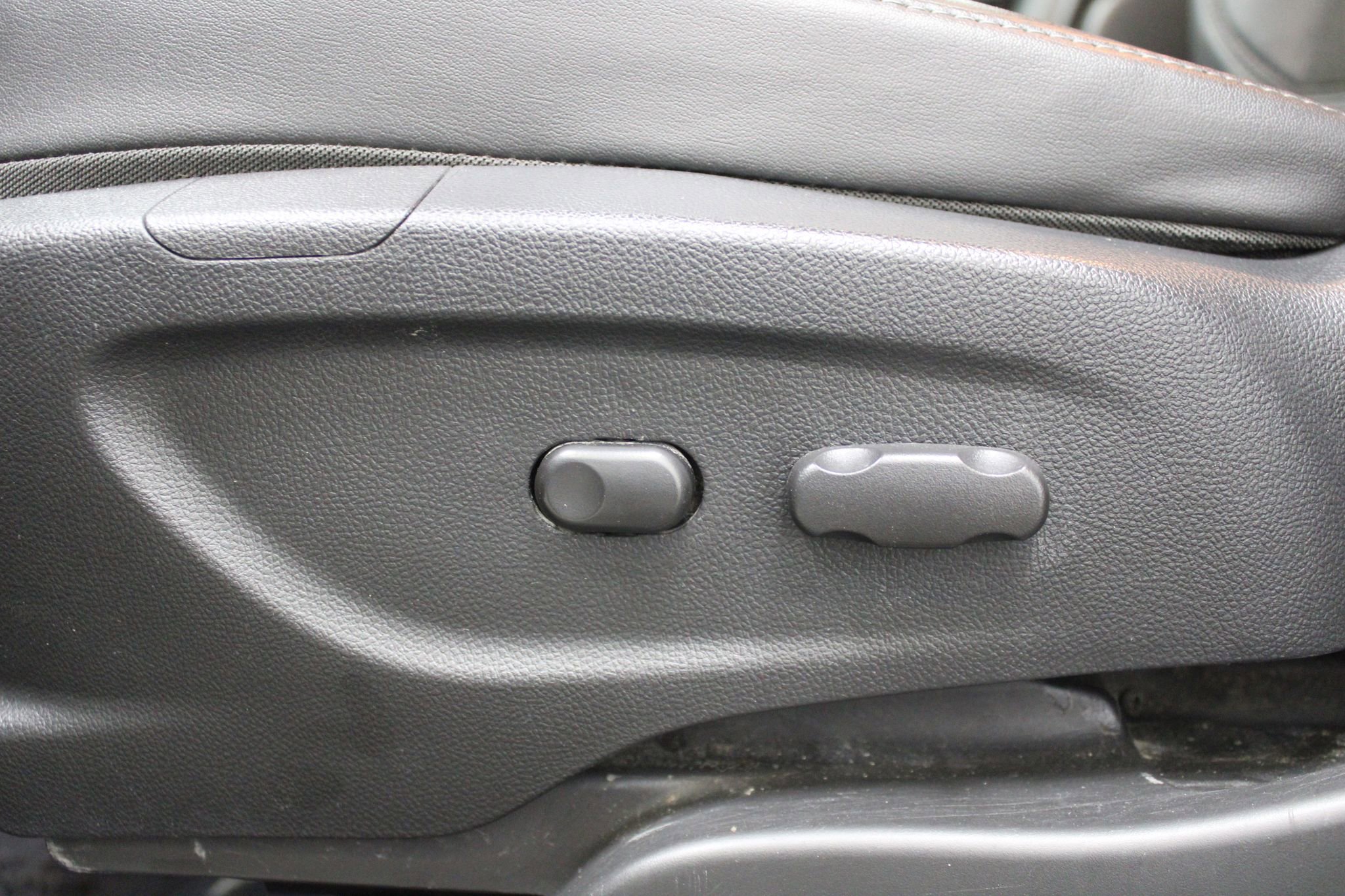 Used 2017 Buick Encore Preferred FWD image 39
