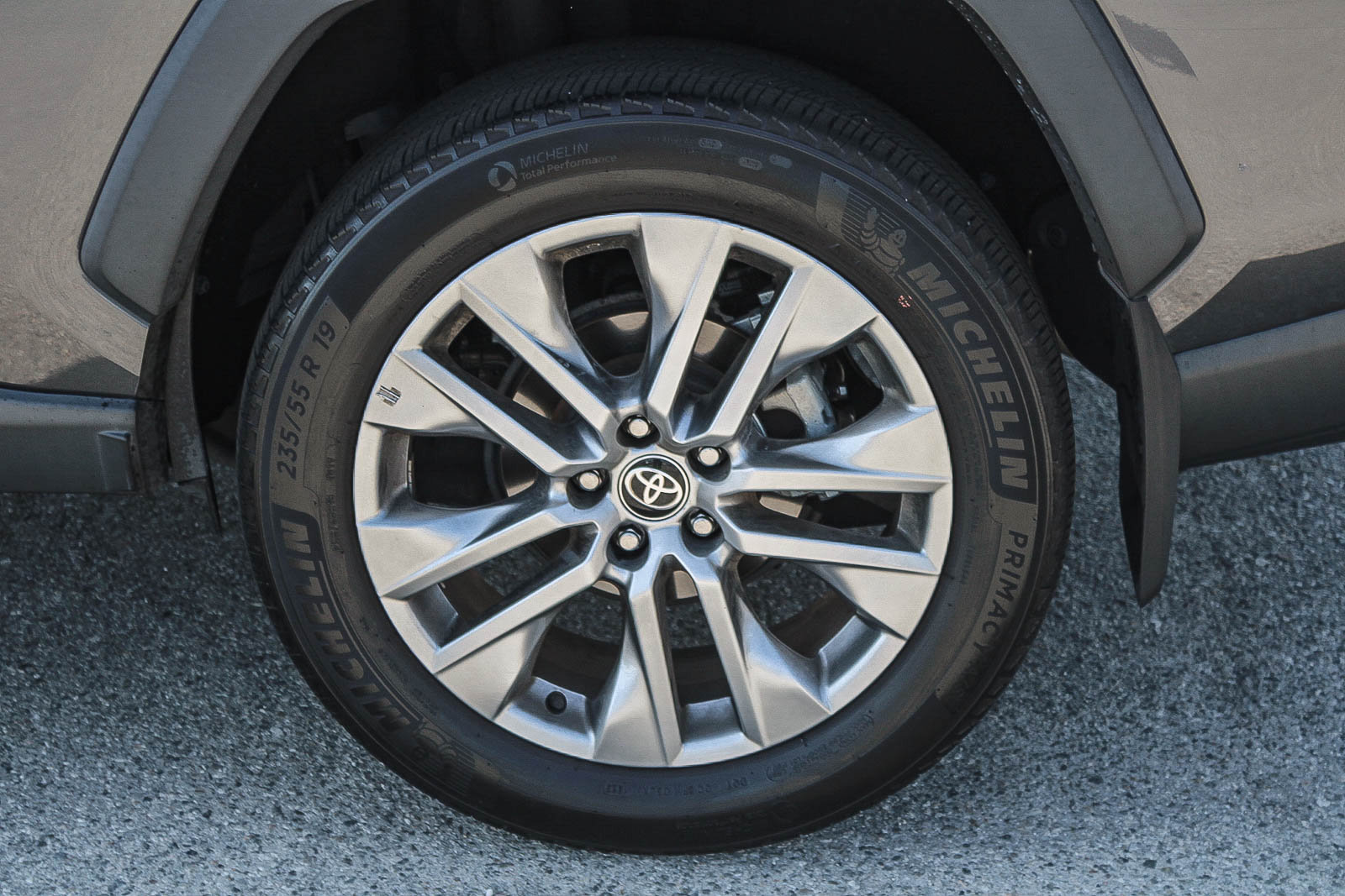 Used 2023 Toyota RAV4 XLE Premium FWD image 12