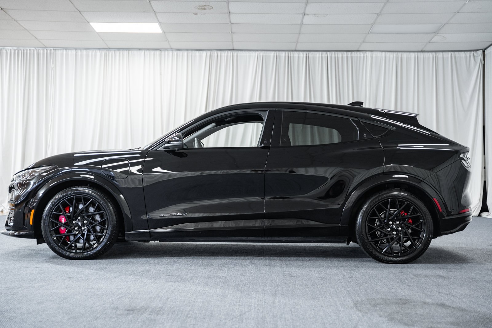 Certified 2023 Ford Mustang Mach-E GT w/ GT Performance Edition AWD/4WD image 4