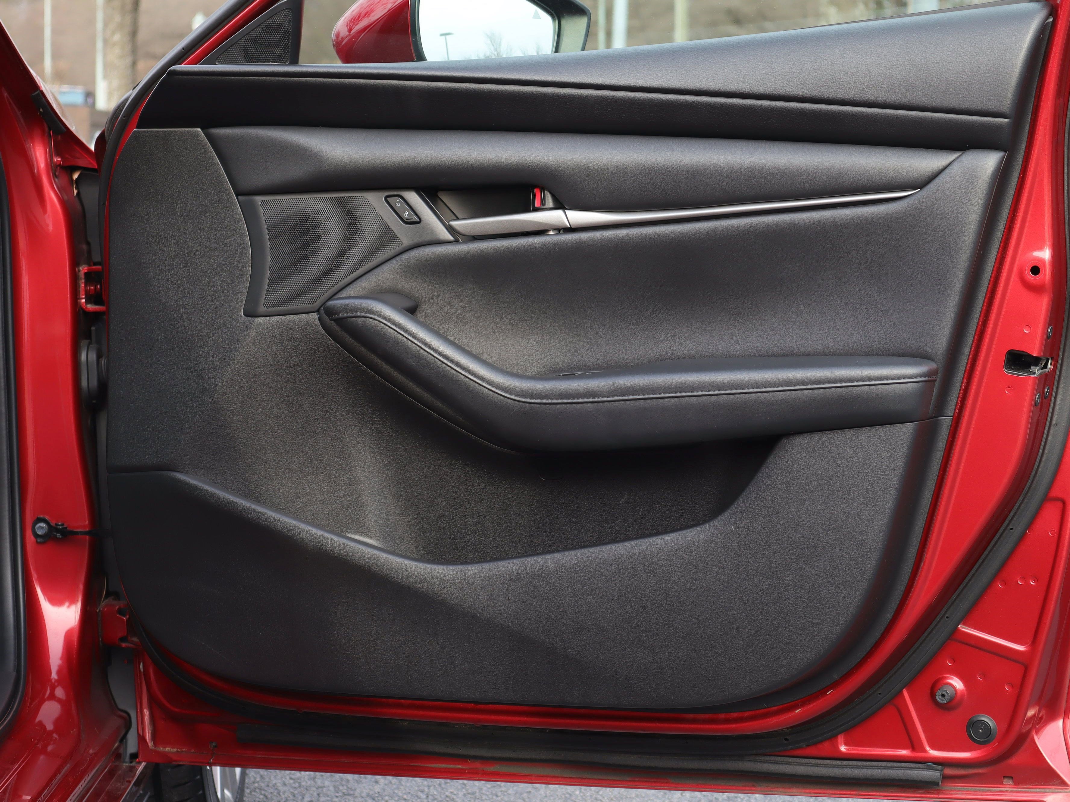 Used 2020 MAZDA MAZDA3 Sedan w/ Select Package image 23