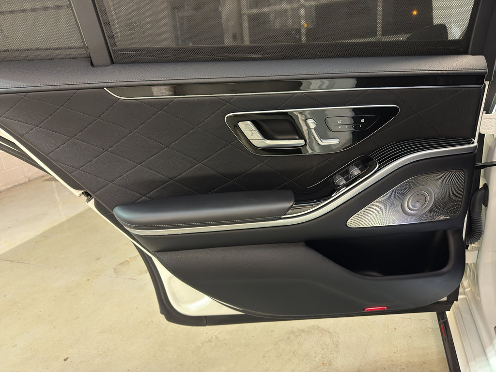 Used 2021 Mercedes-Benz S 580 4MATIC Sedan w/ AMG Line image 31