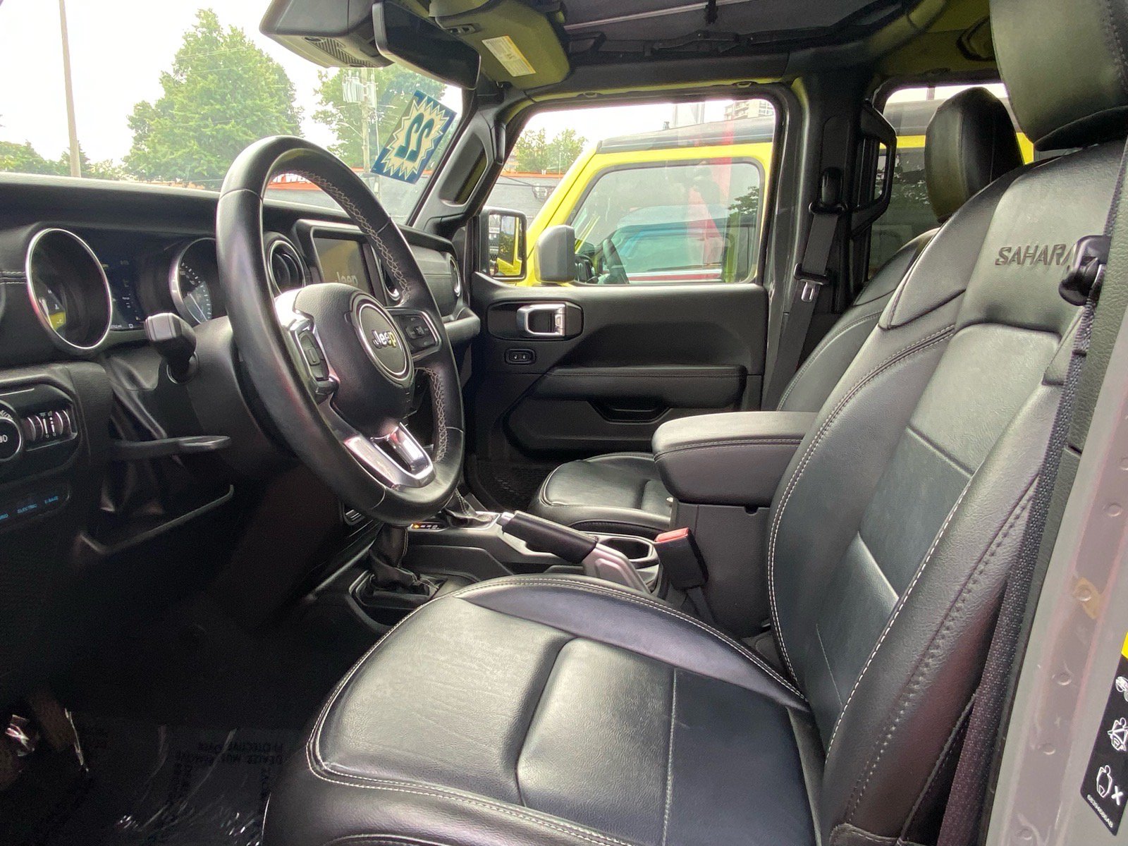 Used 2022 Jeep Wrangler Unlimited Sahara w/ Safety Group AWD/4WD image 9