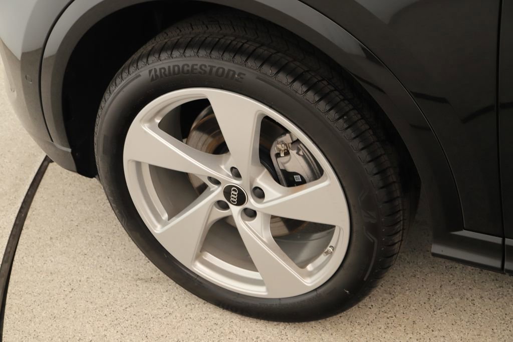 New 2025 Audi Q5 Premium Plus image 29