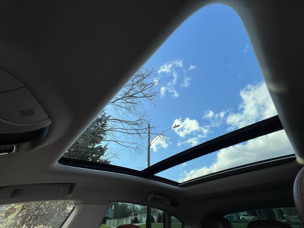 Used 2017 Maserati Levante w/ Luxury Package AWD/4WD image 26