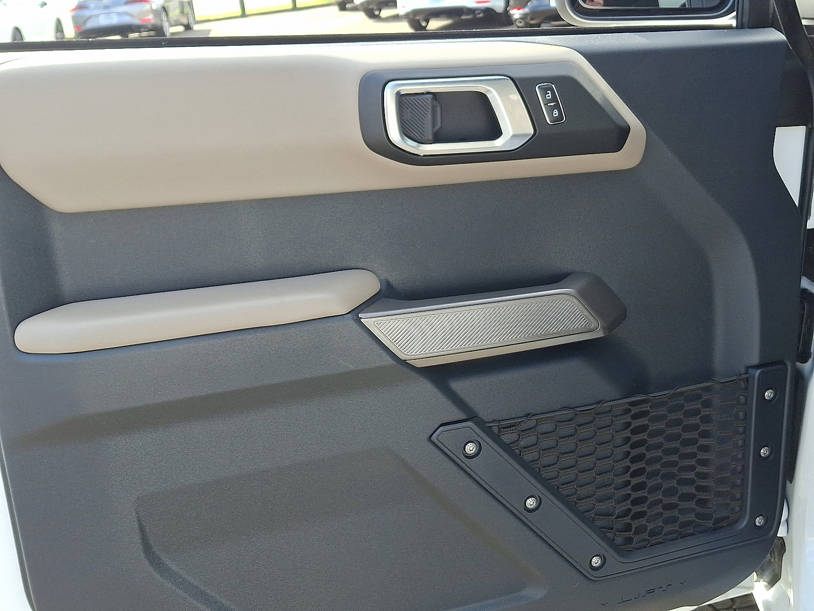 Used 2023 Ford Bronco Wildtrak image 12