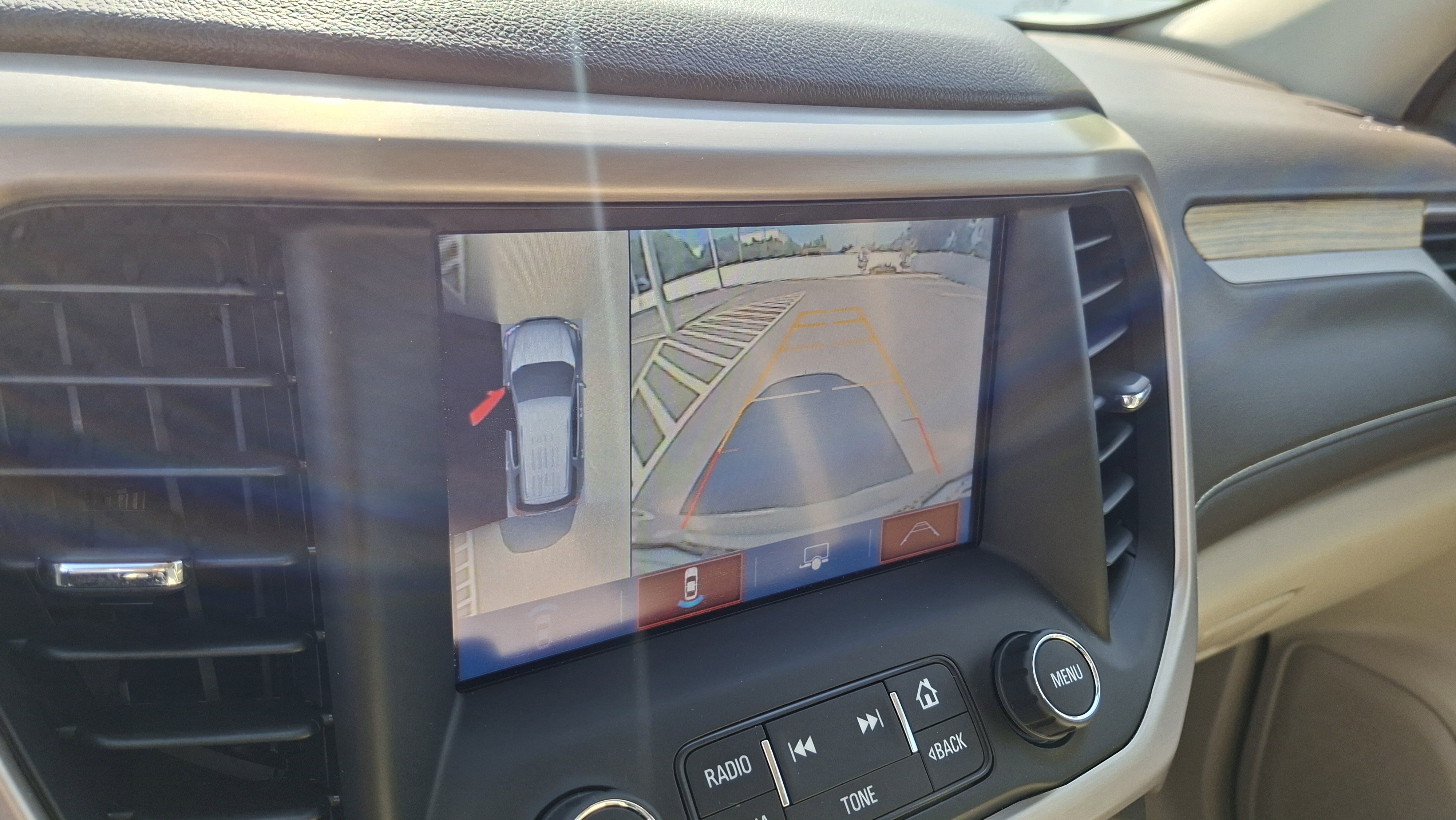 Used 2019 GMC Acadia Denali w/ Technology Package FWD image 13
