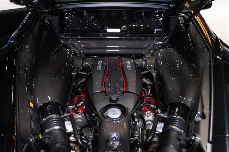 Used 2020 Ferrari 488 Pista Coupe RWD image 41