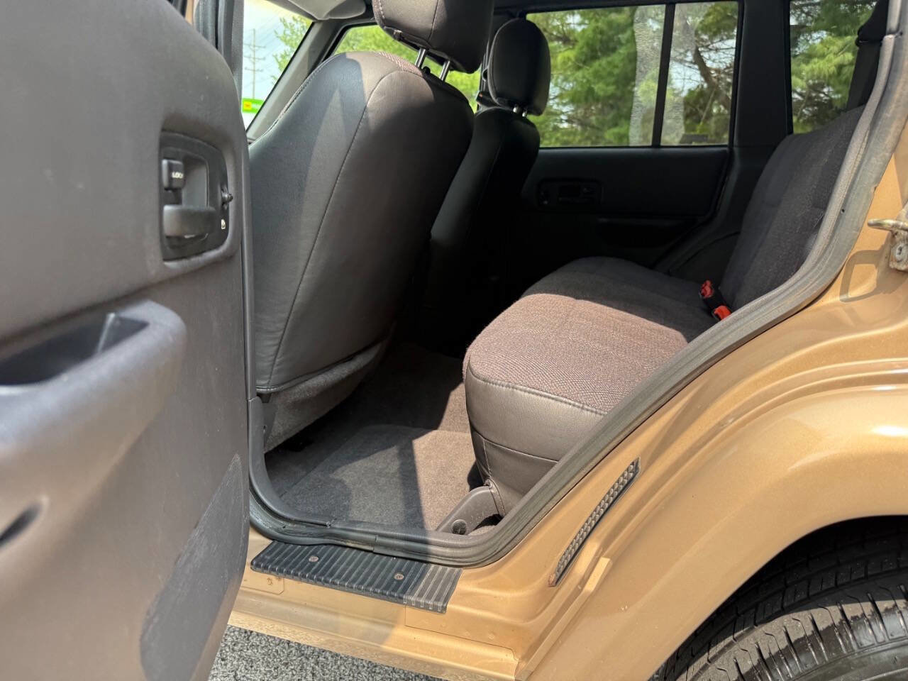 Used 1999 Jeep Cherokee Classic image 60