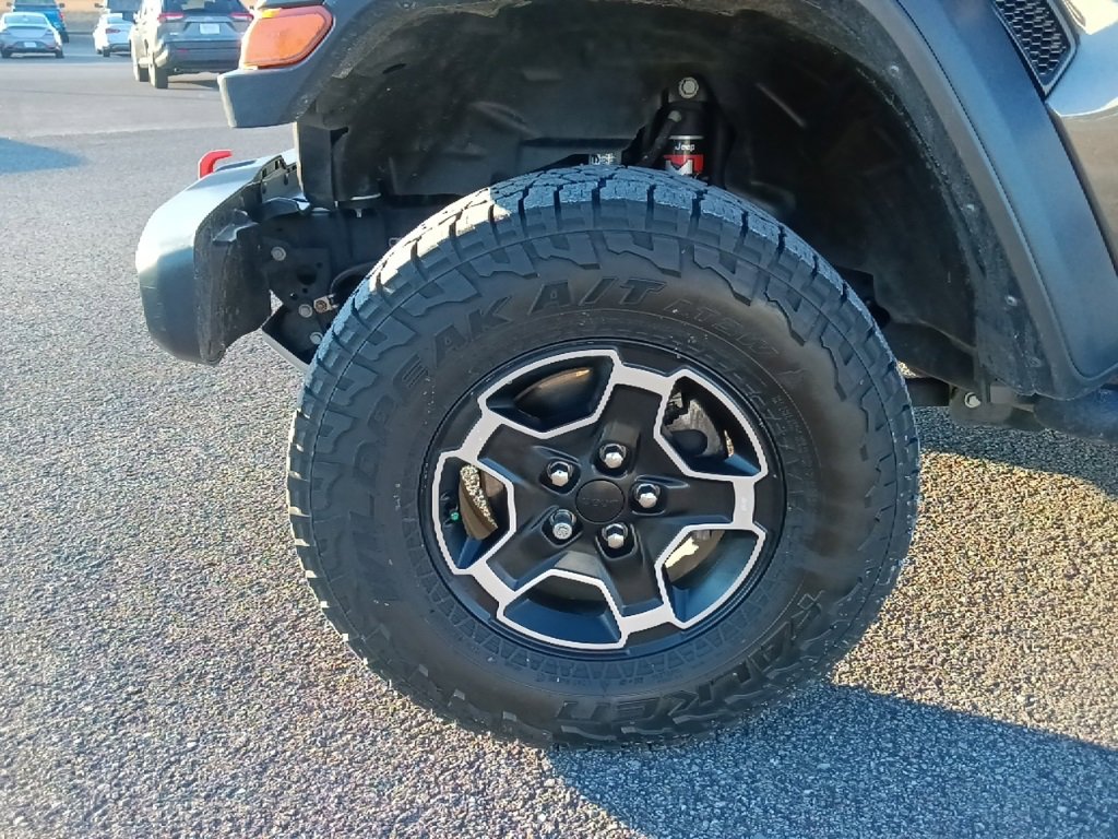 Used 2022 Jeep Gladiator Mojave w/ Cold Weather Group image 10