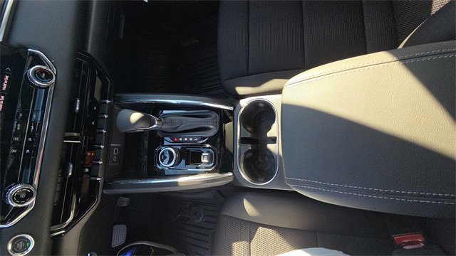 New 2026 GMC Canyon Elevation image 25