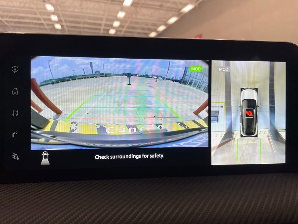 Certified 2025 Nissan Kicks SR FWD image 8