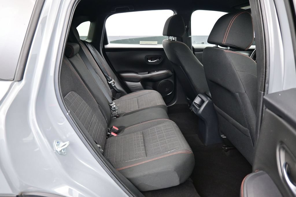 Used 2025 Honda HR-V Sport image 31