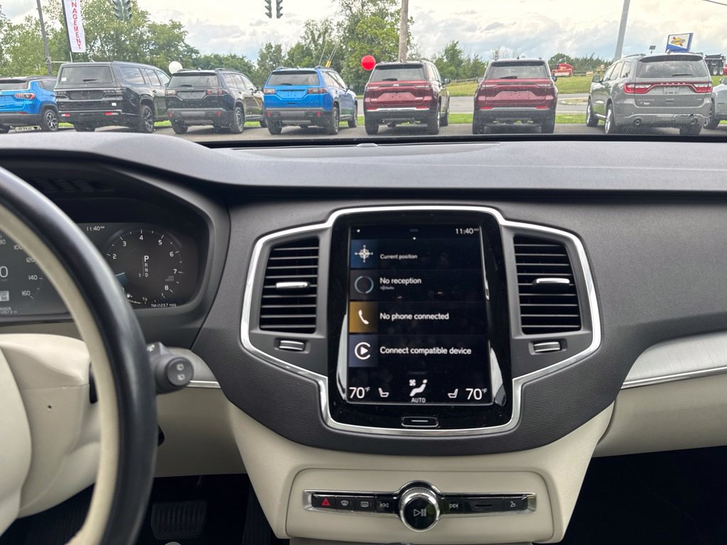 Used 2022 Volvo XC90 T5 Momentum AWD/4WD image 24