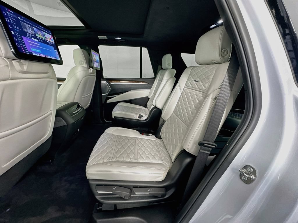 Used 2026 Cadillac Escalade Platinum Sport w/ LPO, ONYX Package AWD/4WD image 25