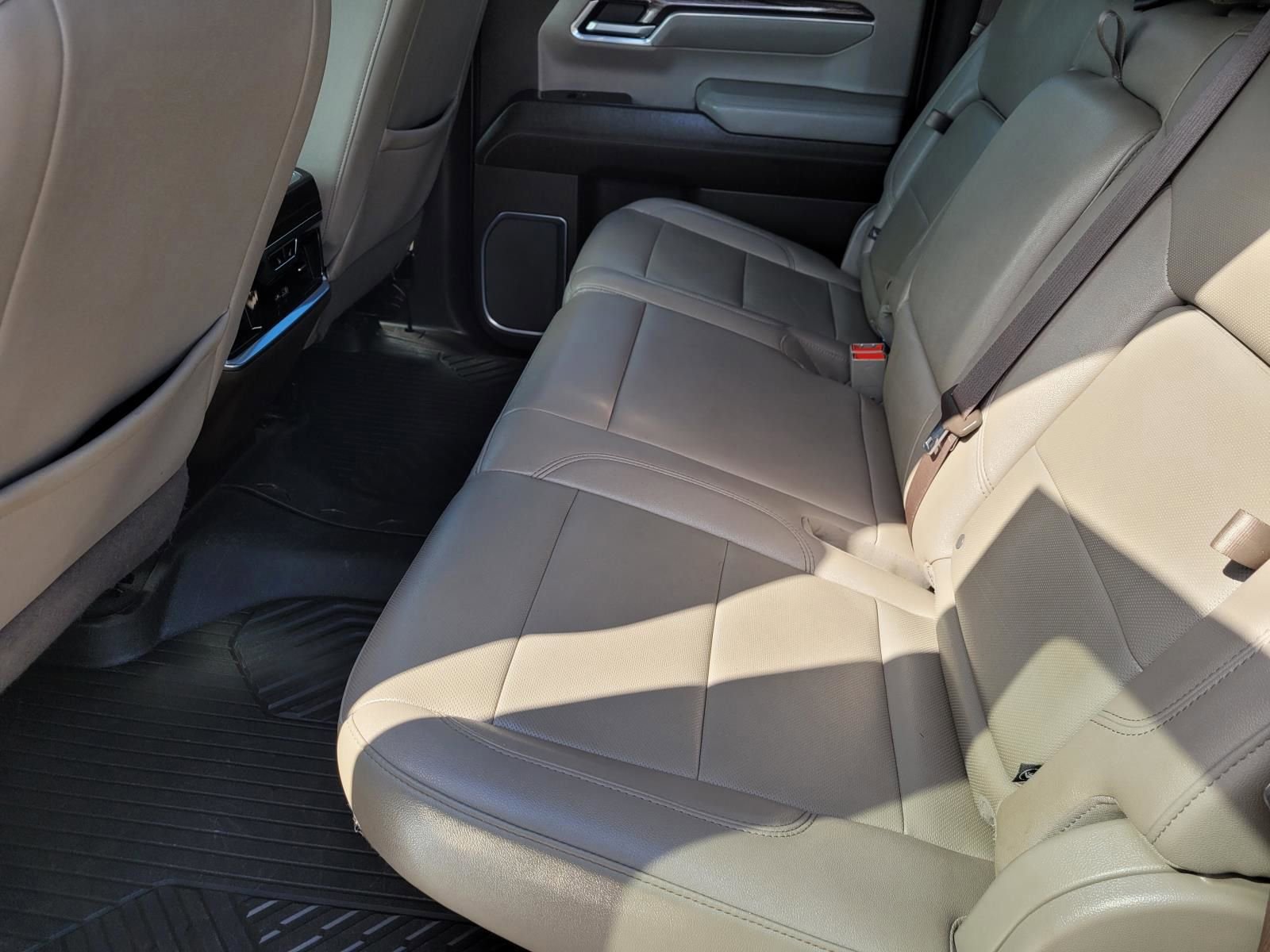 Used 2022 Chevrolet Silverado 1500 LTZ AWD/4WD image 16