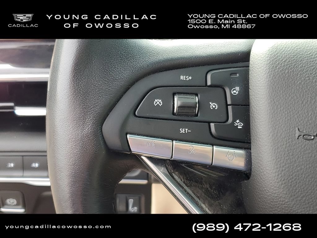Used 2024 Cadillac Escalade Premium Luxury AWD/4WD image 15