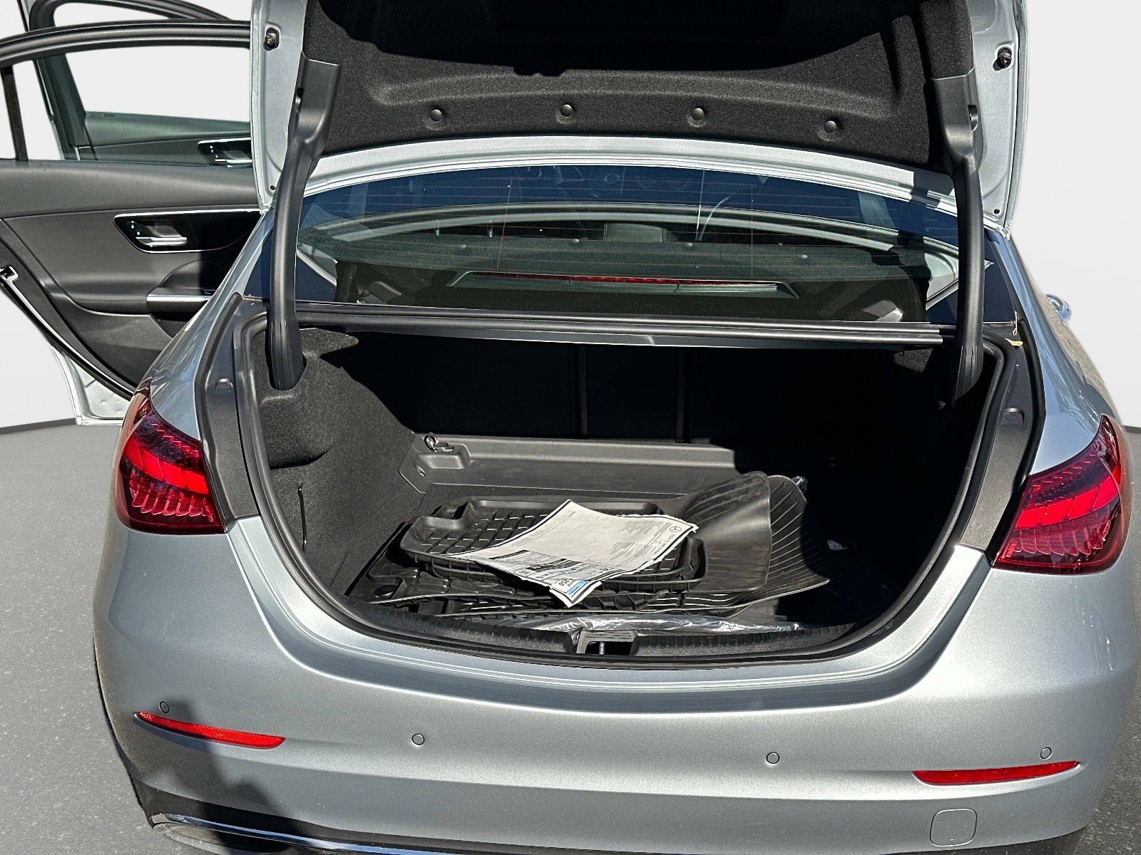 Used 2026 Mercedes-Benz C 300 Sedan image 11