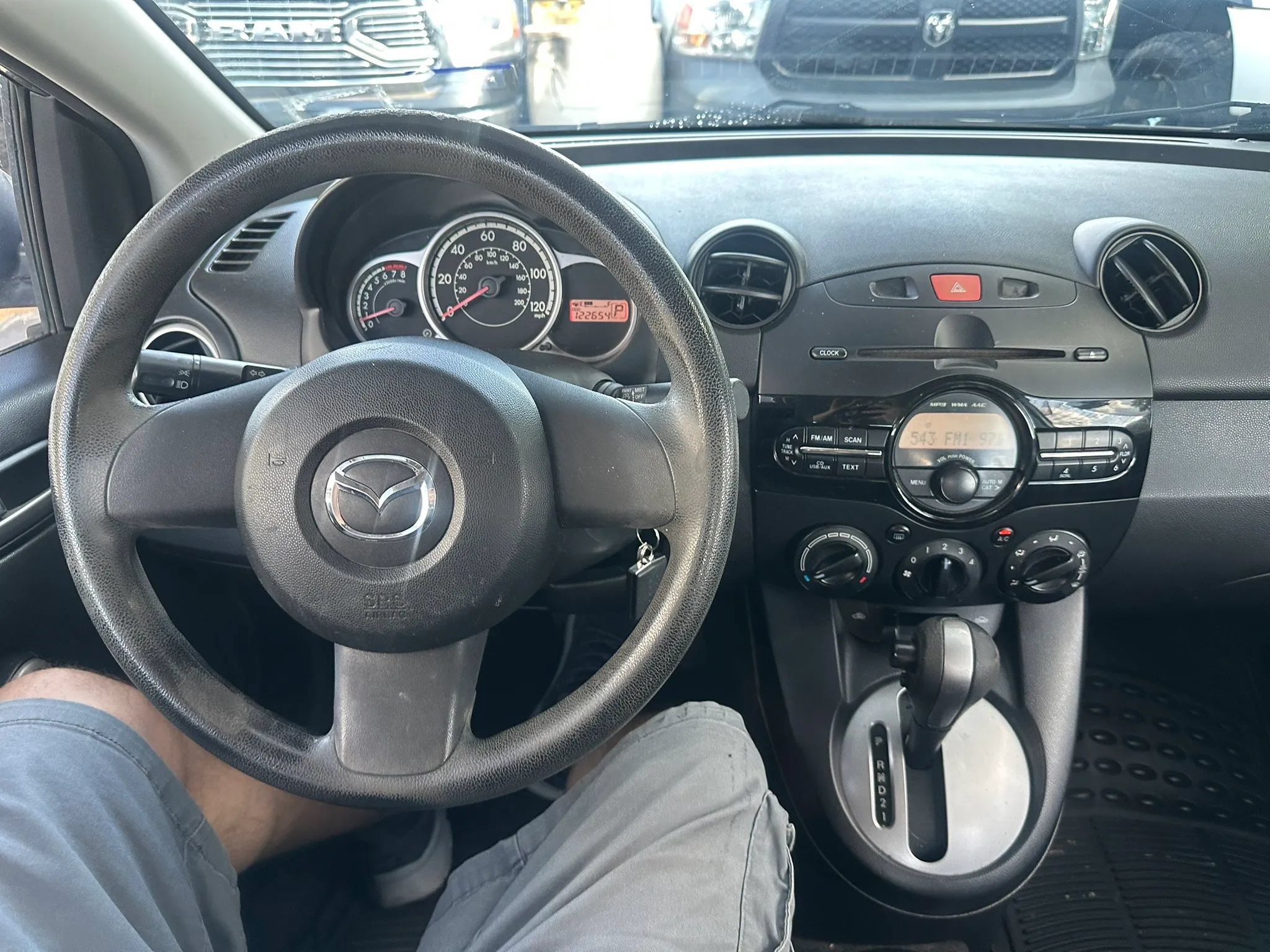Used 2013 MAZDA MAZDA2 Sport FWD image 16