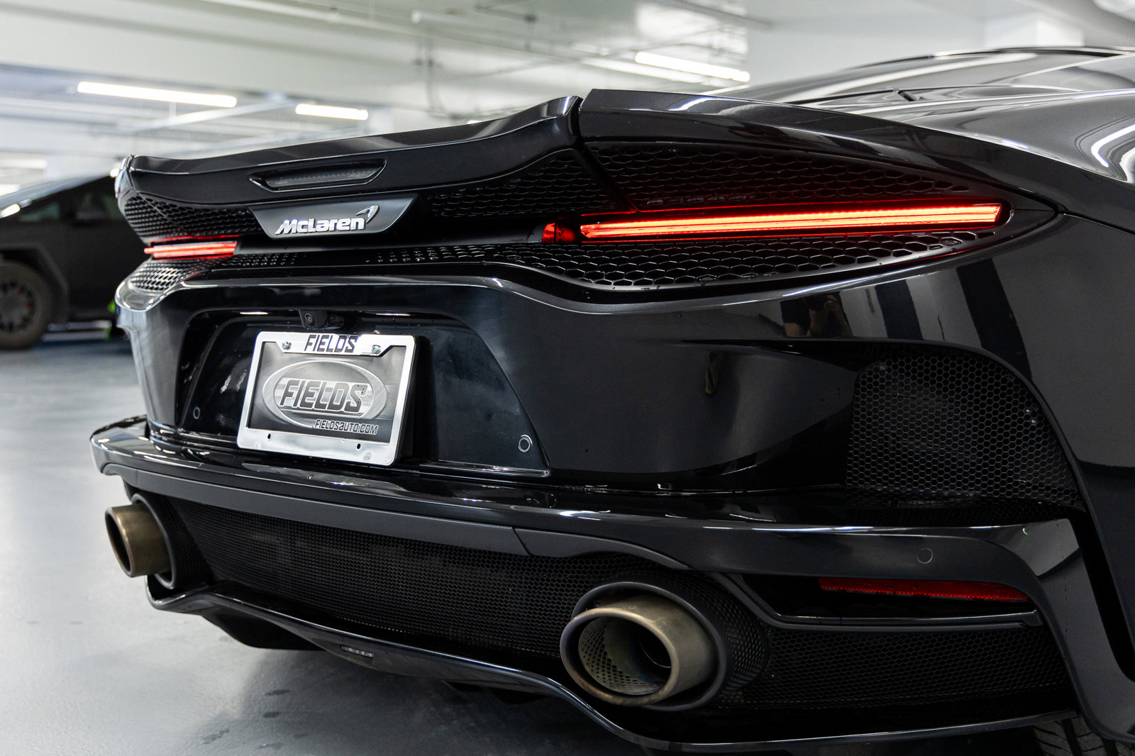 Used 2020 McLaren GT image 21