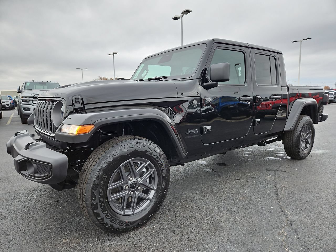 New 2026 Jeep Gladiator Sport AWD/4WD image 3