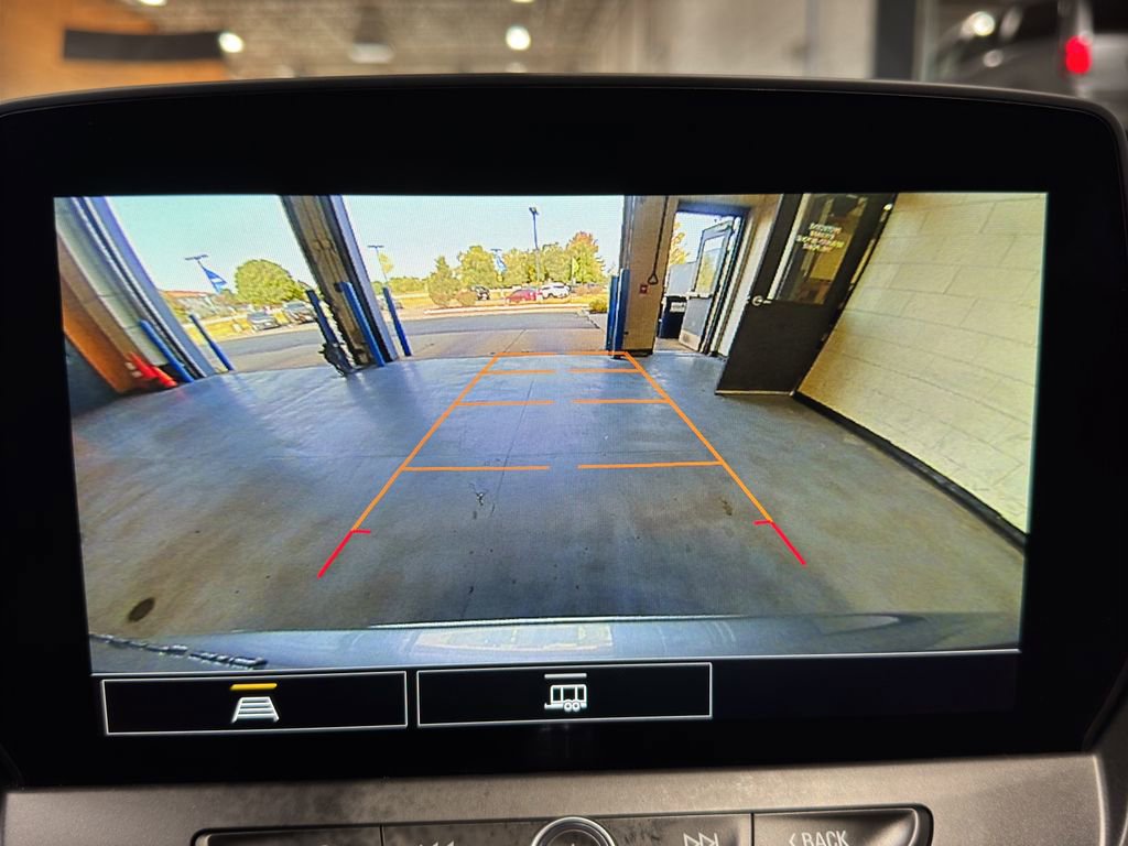 Used 2025 Chevrolet Blazer LT image 29