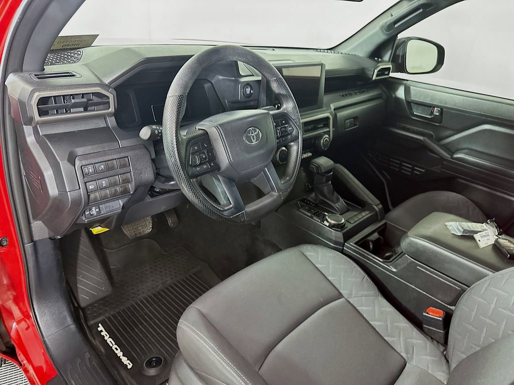 Used 2025 Toyota Tacoma SR AWD/4WD image 29