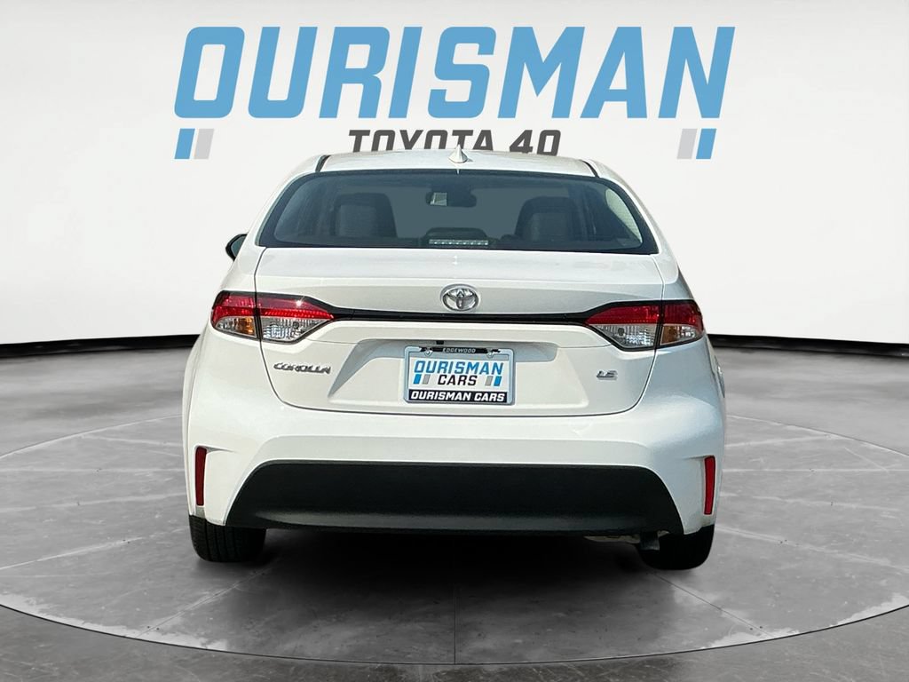 Used 2025 Toyota Corolla LE FWD image 6