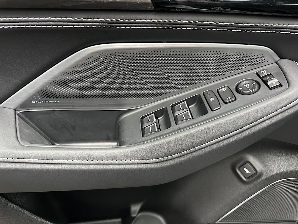 New 2026 Acura MDX w/ Advance Package image 9