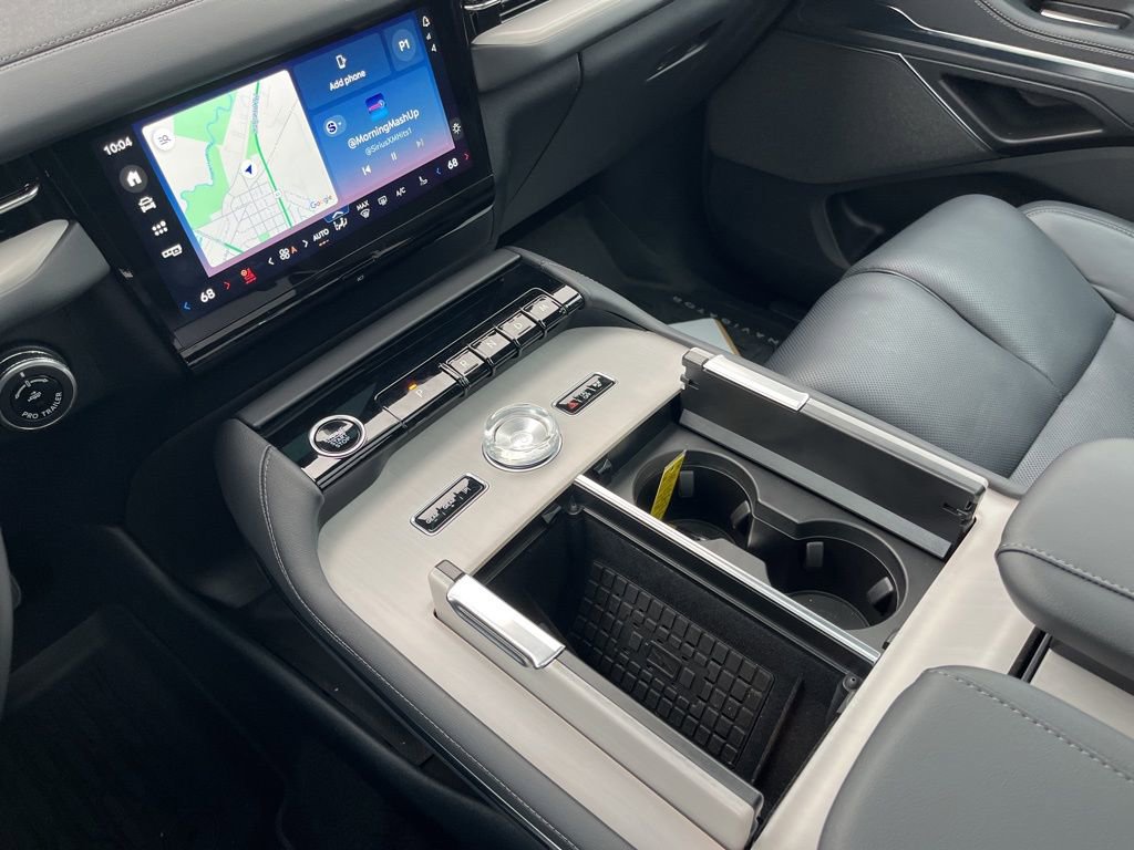 Used 2025 Lincoln Navigator L Reserve w/ Jet Appearance Package image 26