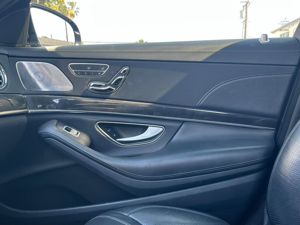 Used 2016 Mercedes-Benz S 550e image 17