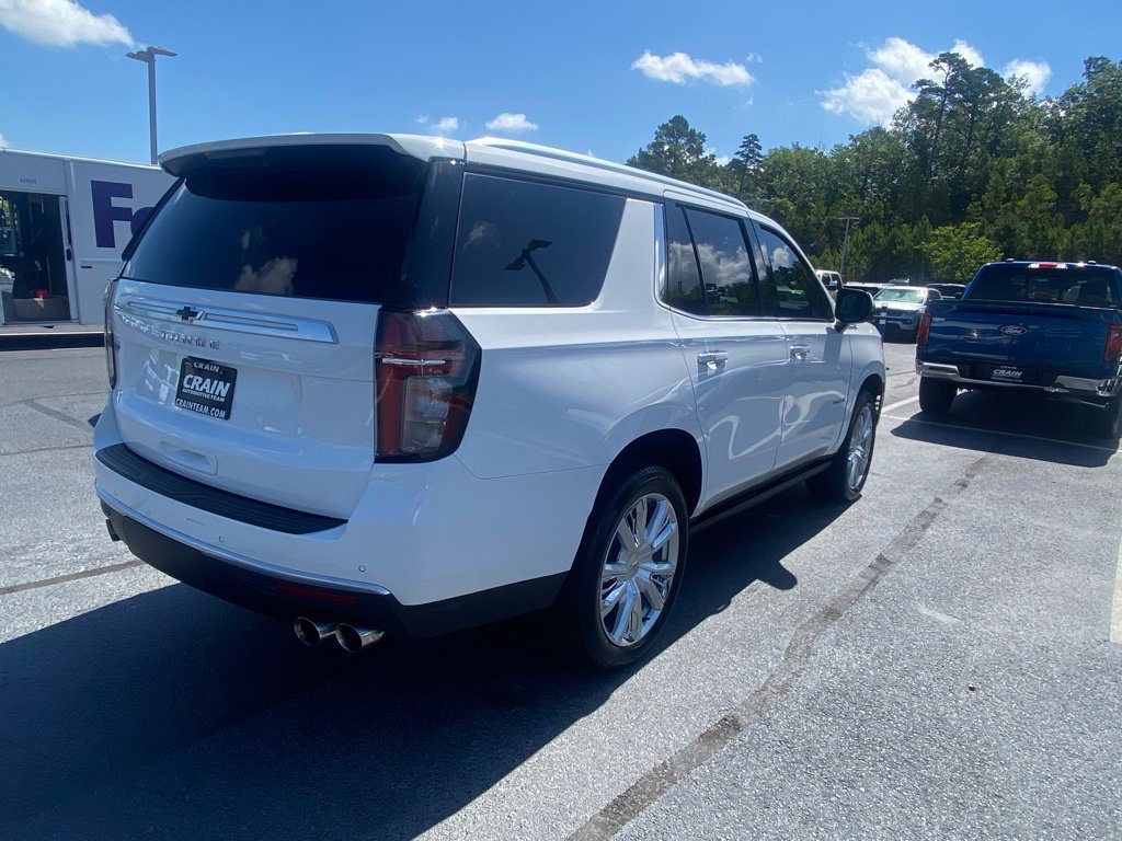 Used 2024 Chevrolet Tahoe High Country w/ Premium Package AWD/4WD image 7
