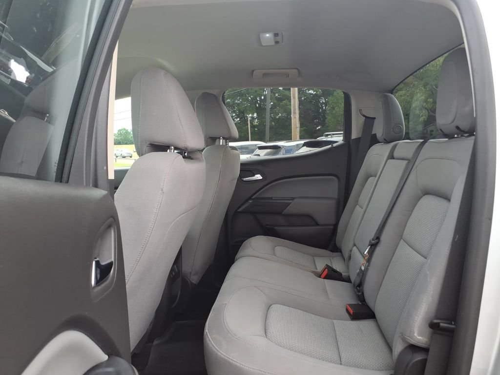 Used 2015 Chevrolet Colorado LT w/ LT Convenience Package RWD image 11