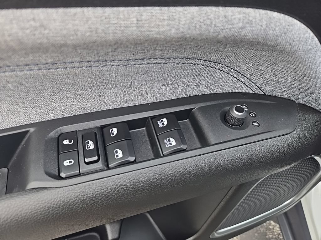 Used 2024 Jeep Compass Sport AWD/4WD image 25