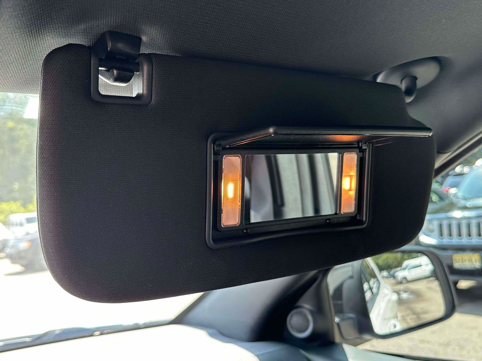 Used 2025 Dodge Durango GT AWD/4WD image 28