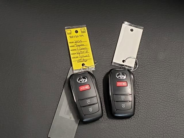 Used 2025 Toyota Corolla Cross AWD Hybrid image 26
