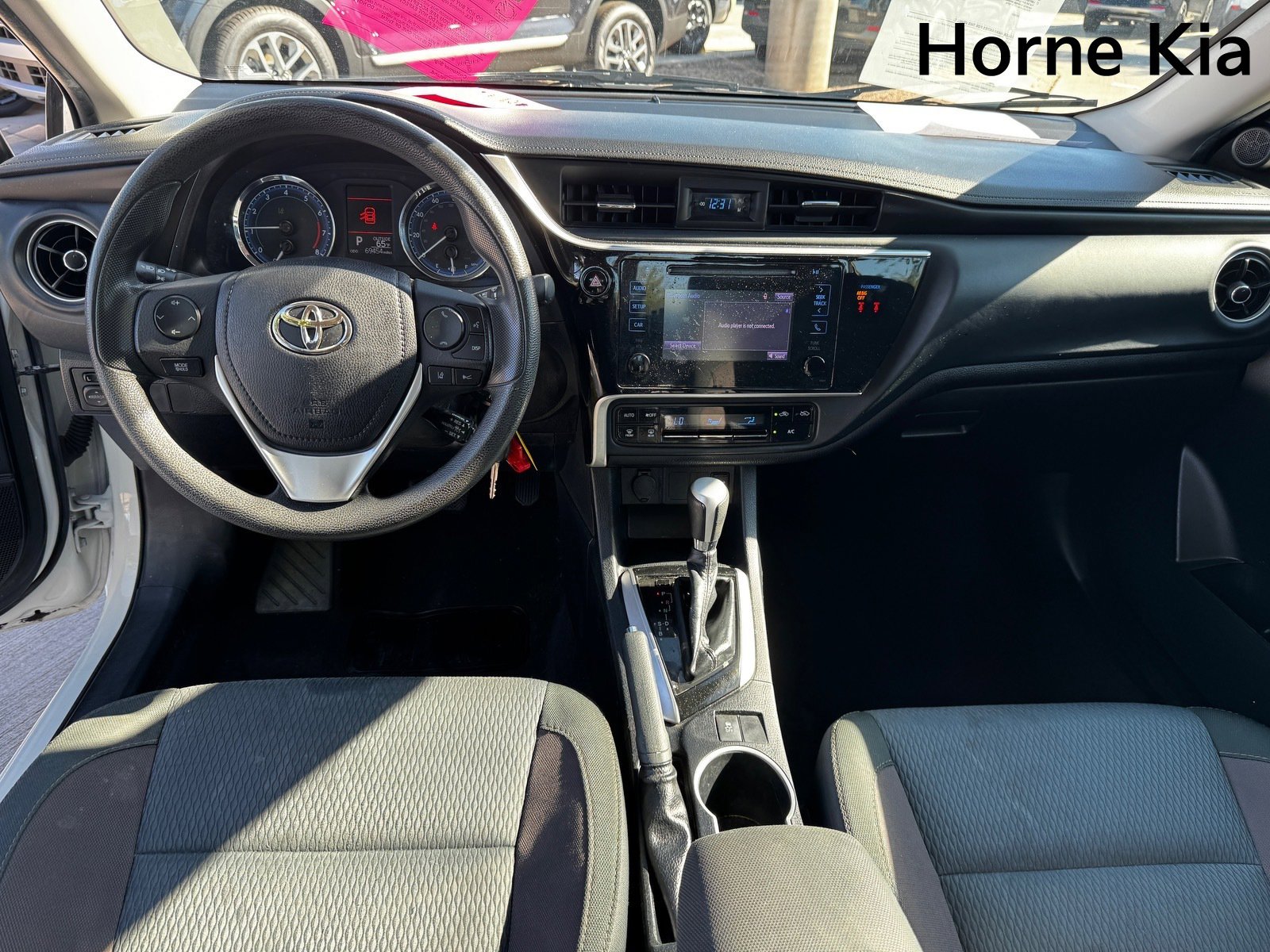 Used 2019 Toyota Corolla LE image 14