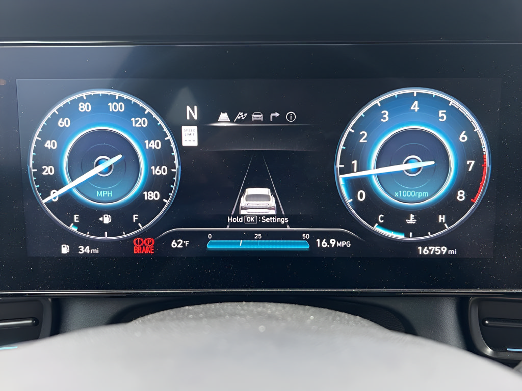 Certified 2025 Hyundai Elantra N FWD image 24