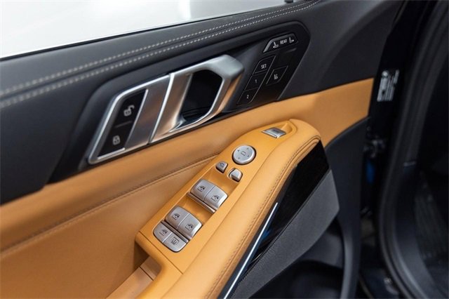 Certified 2025 BMW X7 xDrive40i image 14