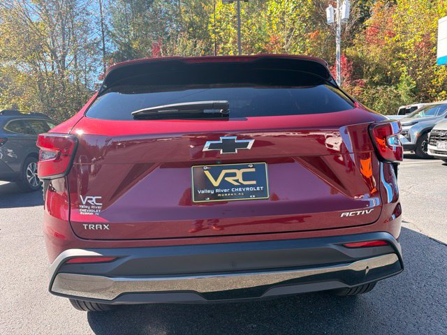 Used 2024 Chevrolet Trax ACTIV w/ Driver Confidence Package FWD image 8