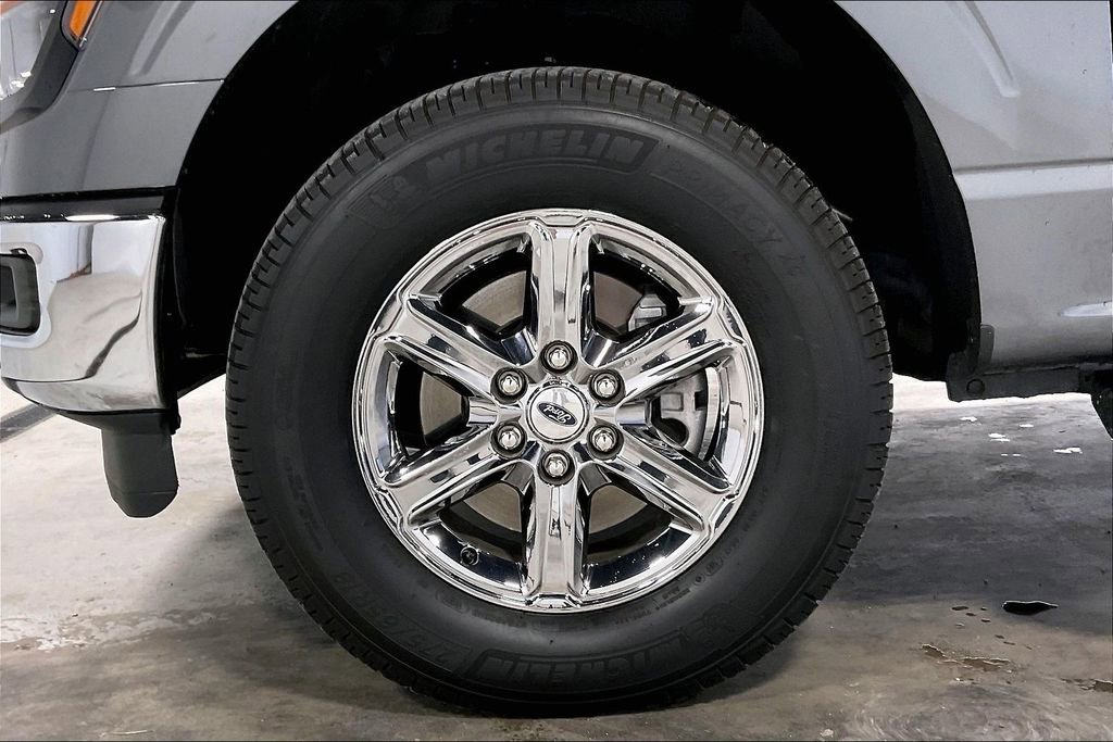Used 2025 Ford F150 XLT w/ Equipment Group 302A MID AWD/4WD image 10