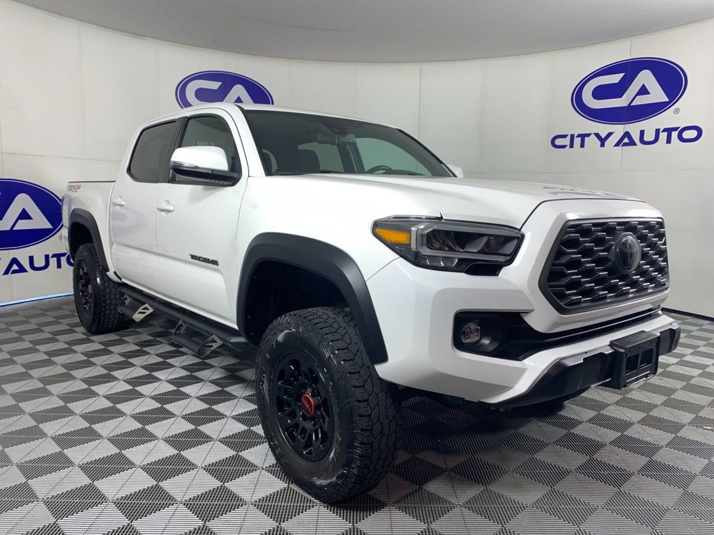 Used 2021 Toyota Tacoma TRD Off-Road w/ Technology Package AWD/4WD image 1