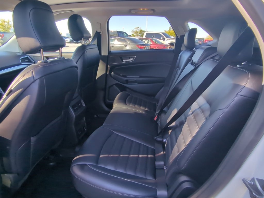 Used 2022 Ford Edge SEL w/ Convenience Package image 13